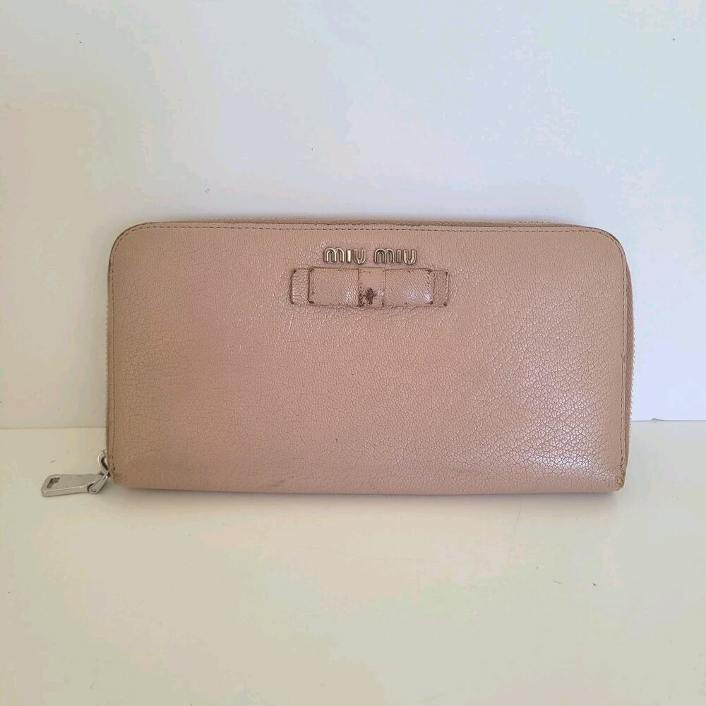 MIU MIU Beige Pink Leather Zip Long Wallet‎ Clutch Logo Accordion Large Bow